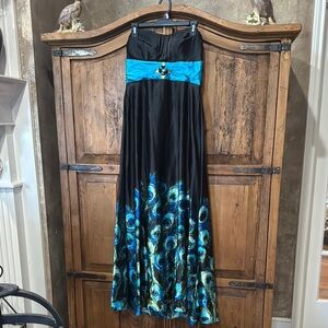 Elegant Black and Blue Peacock Skirt strapless gown